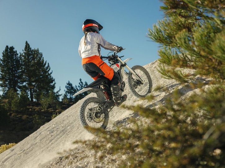 005 DWM ZERO MY25 XE FINALS V1 HI 0009